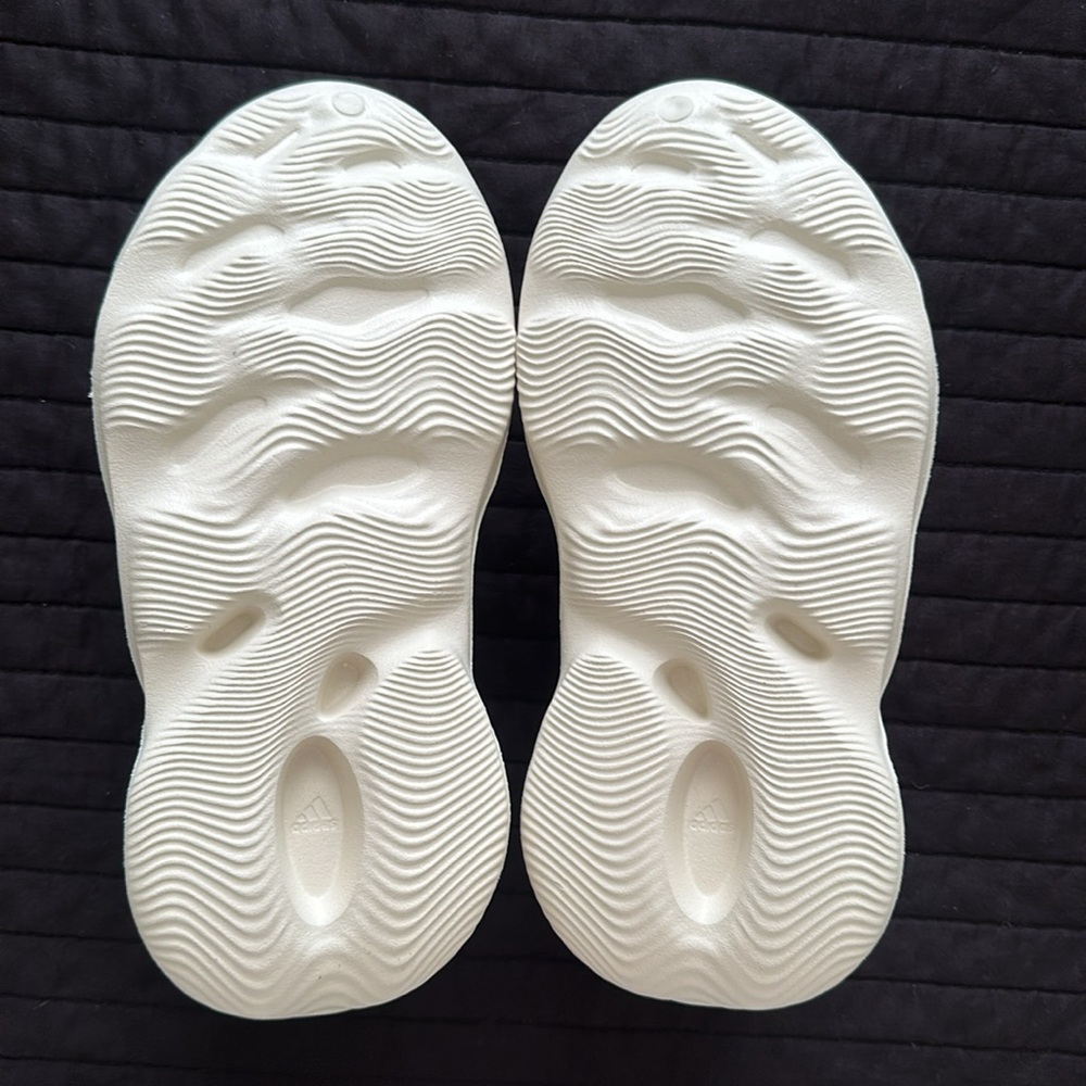Yeezy foam runner SAND - Picture 4 of 7